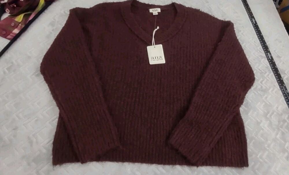 A.N.A Women's V Neck Sweater Size Small NWT Bold Burgundy Color Retail $48